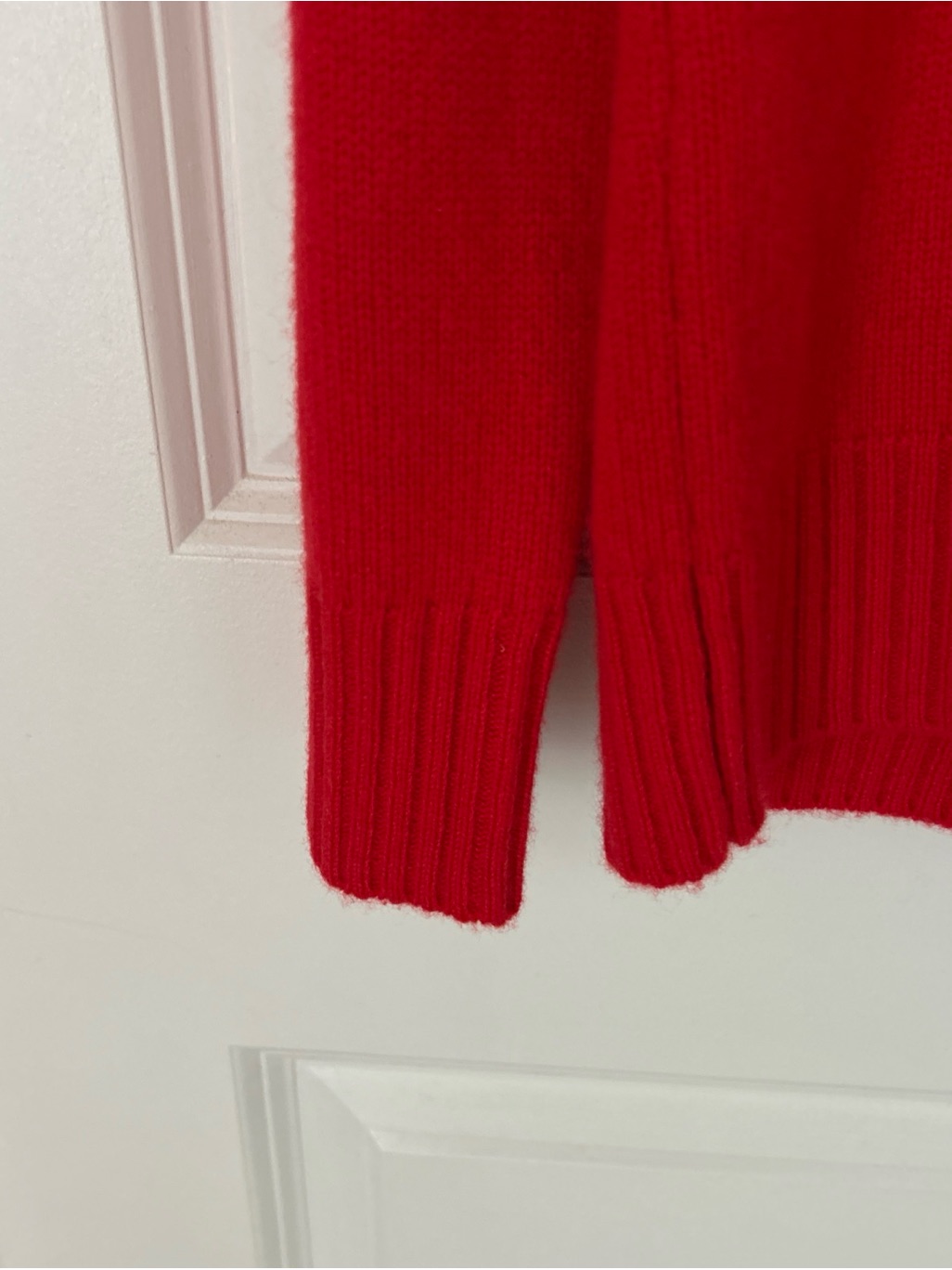 Alice Walk Bright Red V Neck 100% Cashmere Sweater Women’s Size S Euc Holiday — image 3 of 7